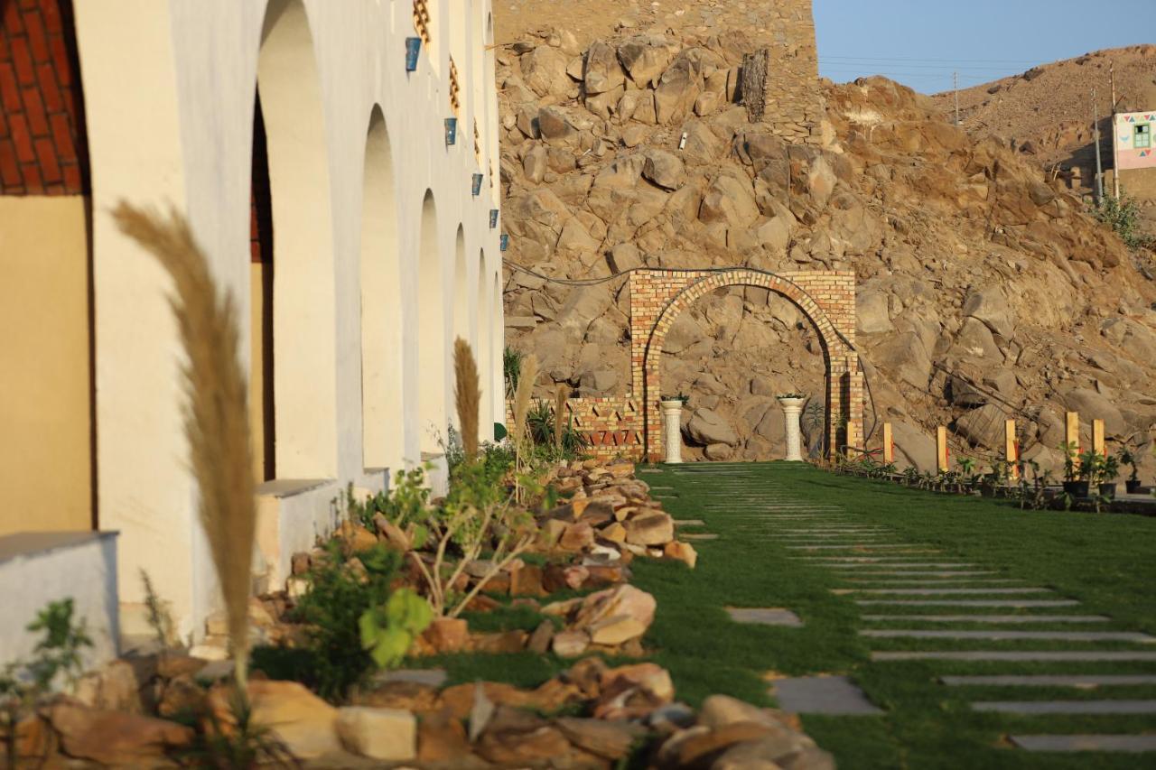 Noprea Boutique Hotel Aswan Bagian luar foto